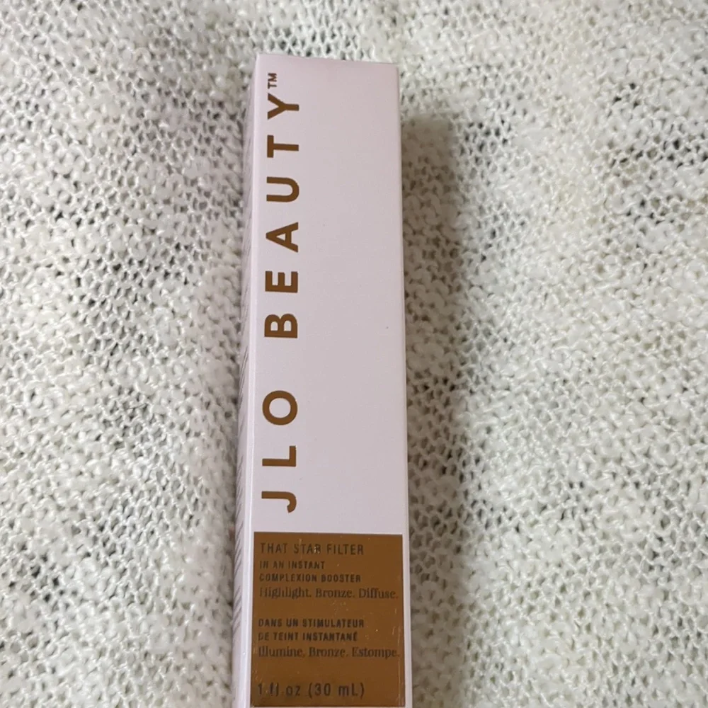 JLo Beauty that star filter complexion booster in Pink Champagne, 30ml/1.0fl oz - Picture 2 of 8